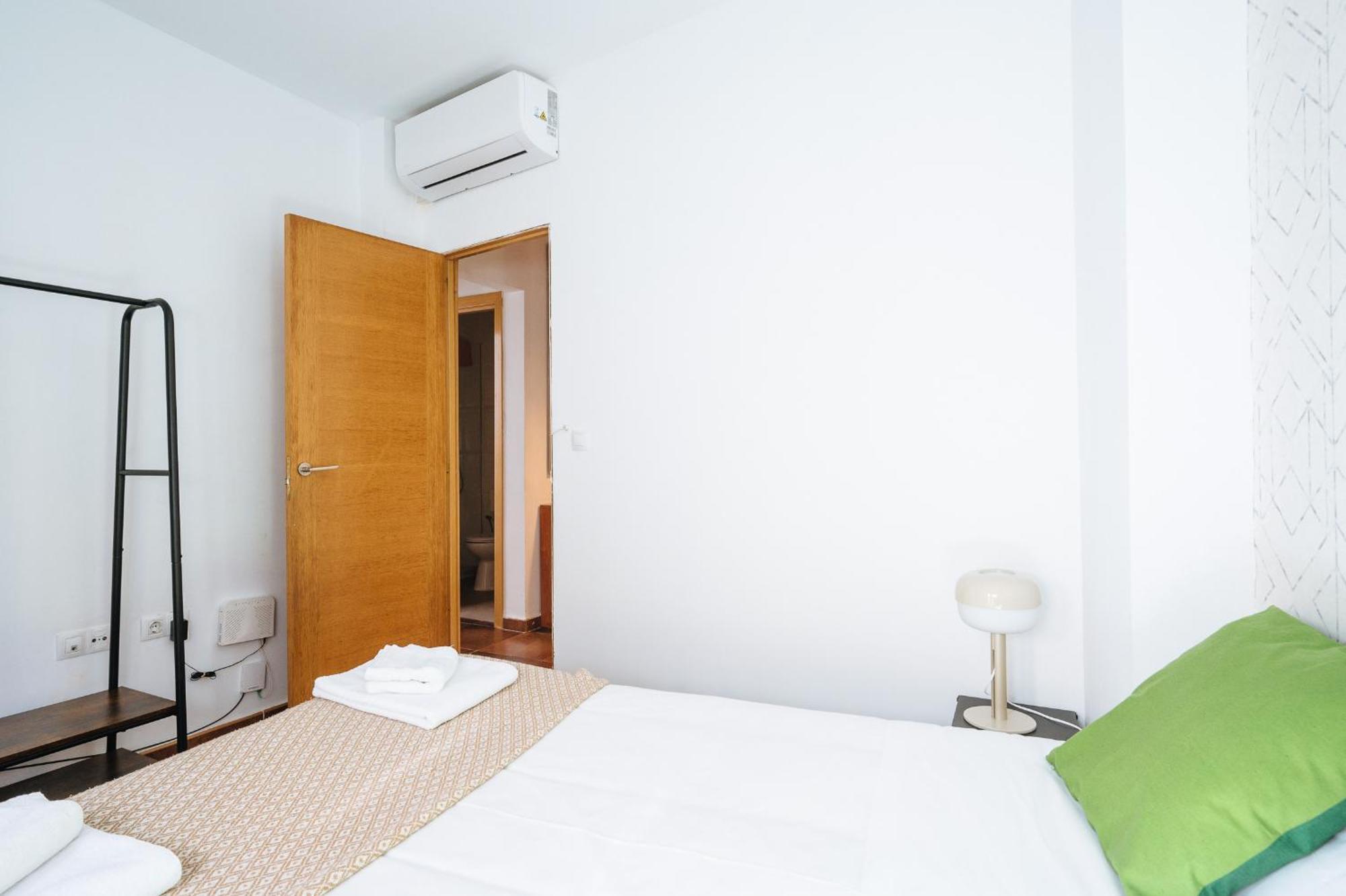 Homeyseville-Lovely Duplex At Santa Cruz 10 Pax, Parking Optional Sevilha Exterior foto