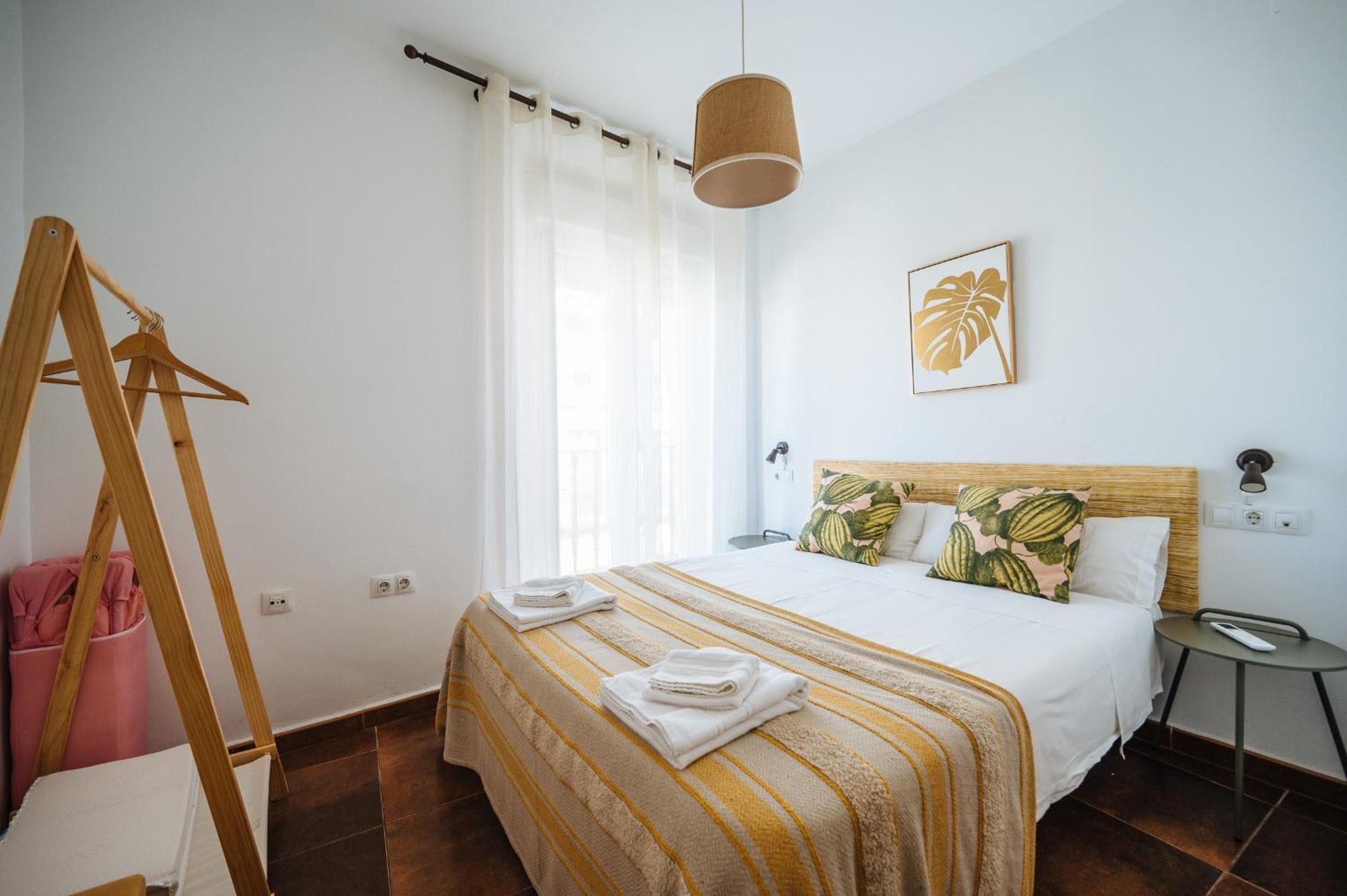 Homeyseville-Lovely Duplex At Santa Cruz 10 Pax, Parking Optional Sevilha Exterior foto