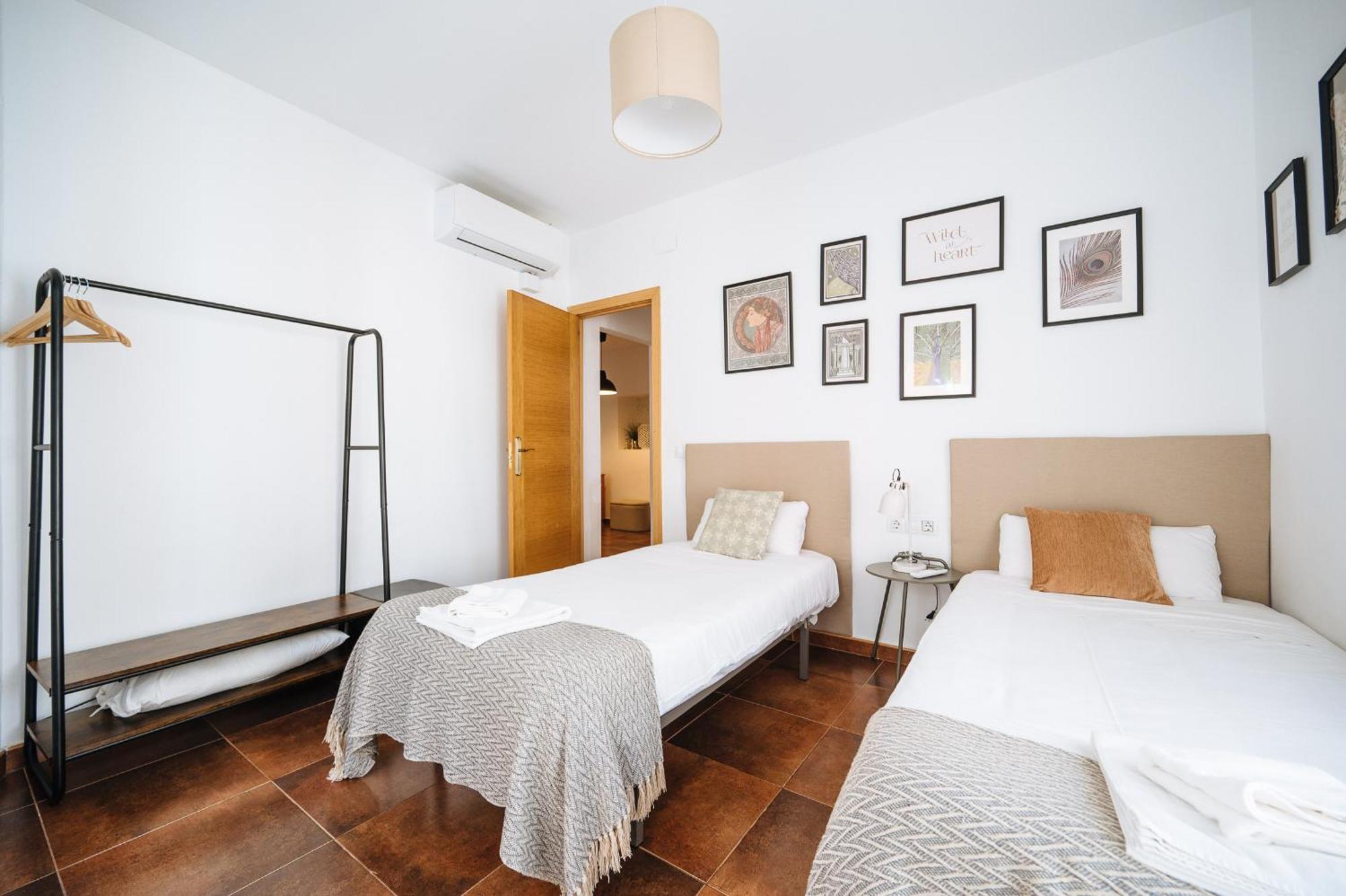 Homeyseville-Lovely Duplex At Santa Cruz 10 Pax, Parking Optional Sevilha Exterior foto