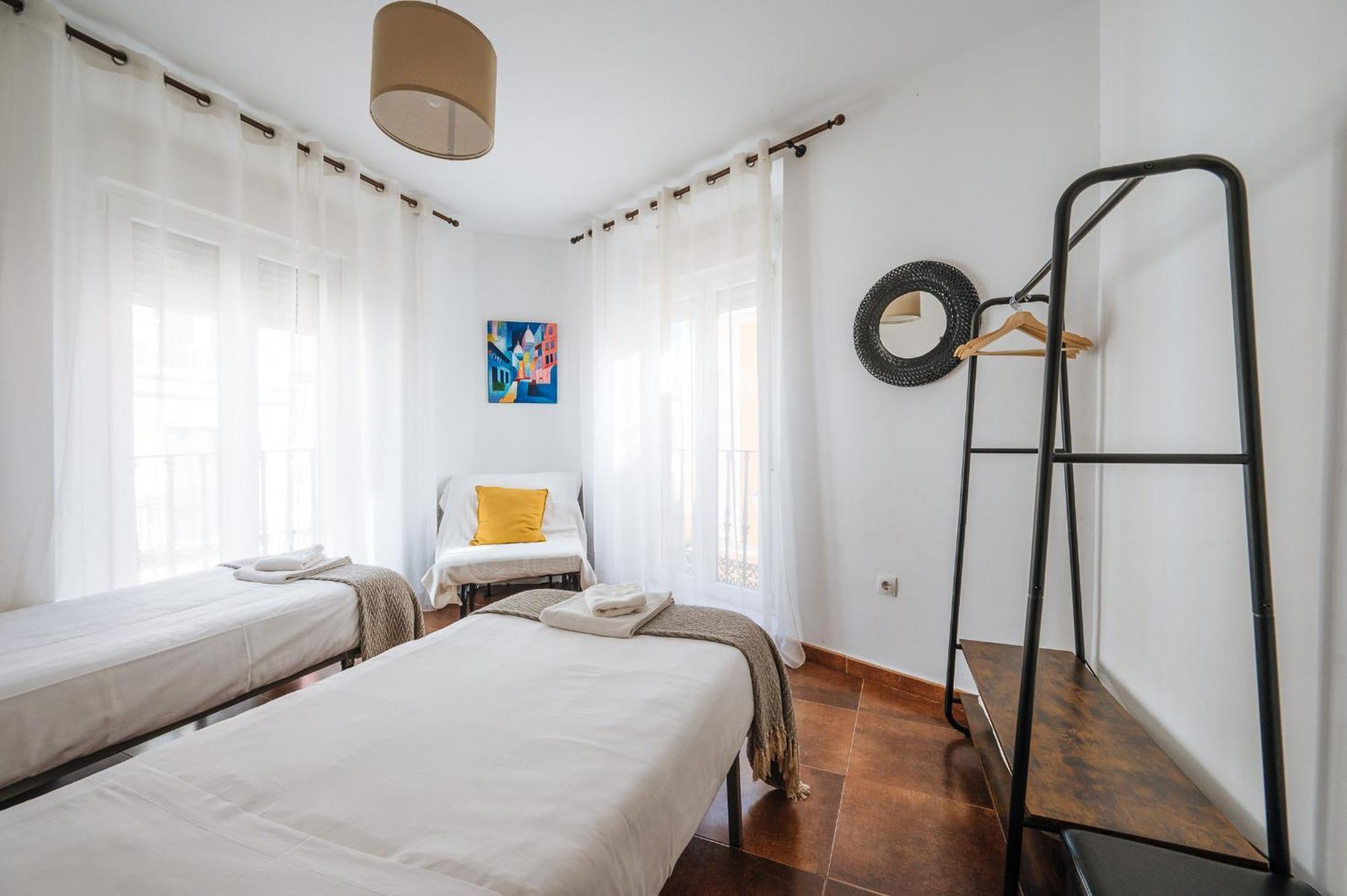 Homeyseville-Lovely Duplex At Santa Cruz 10 Pax, Parking Optional Sevilha Exterior foto