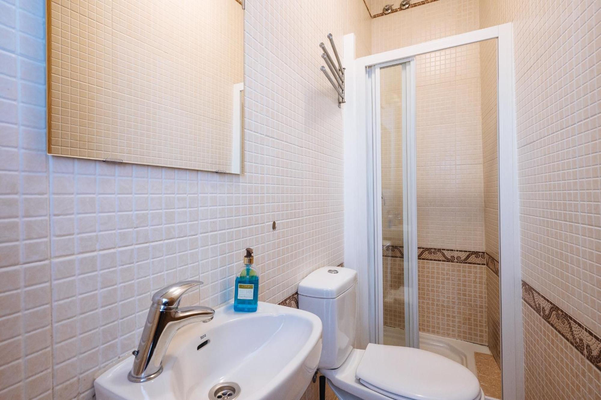 Homeyseville-Lovely Duplex At Santa Cruz 10 Pax, Parking Optional Sevilha Exterior foto